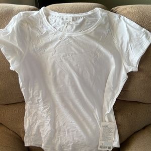 Lululemon tshirt
